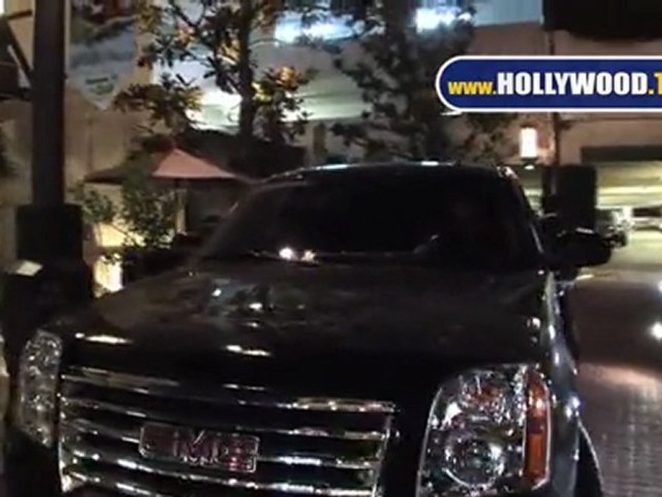Paris Hilton & Nicky Hilton @ The Grove