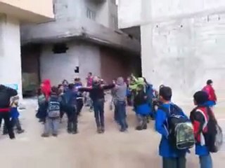 فري برس   مظاهرة طلابية في حي التضامن بدمشق 16 2 2012