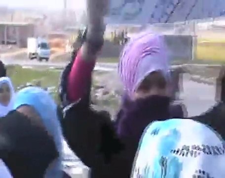 فري برس مظاهرة حرائروأحرار حيان 16 2 2012 ج1