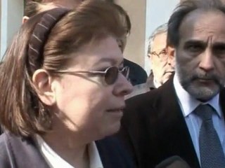 Guards mystery in Greek art theft