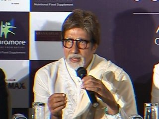 Amitabh Bachchan To Undergo Yet Another Operation - Bollywood News