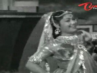 Balay Ammayilu Songs - Daagudu - NTR - Savithri