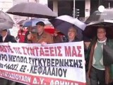 Los griegos protestan contra las nuevos recortes