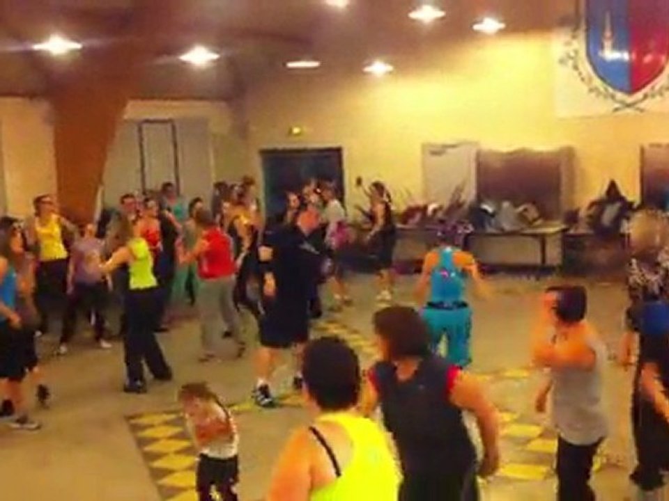 Lili Zumba :  Velocidad 6 - Battle des culs number 2 ( Cours Helfaut)