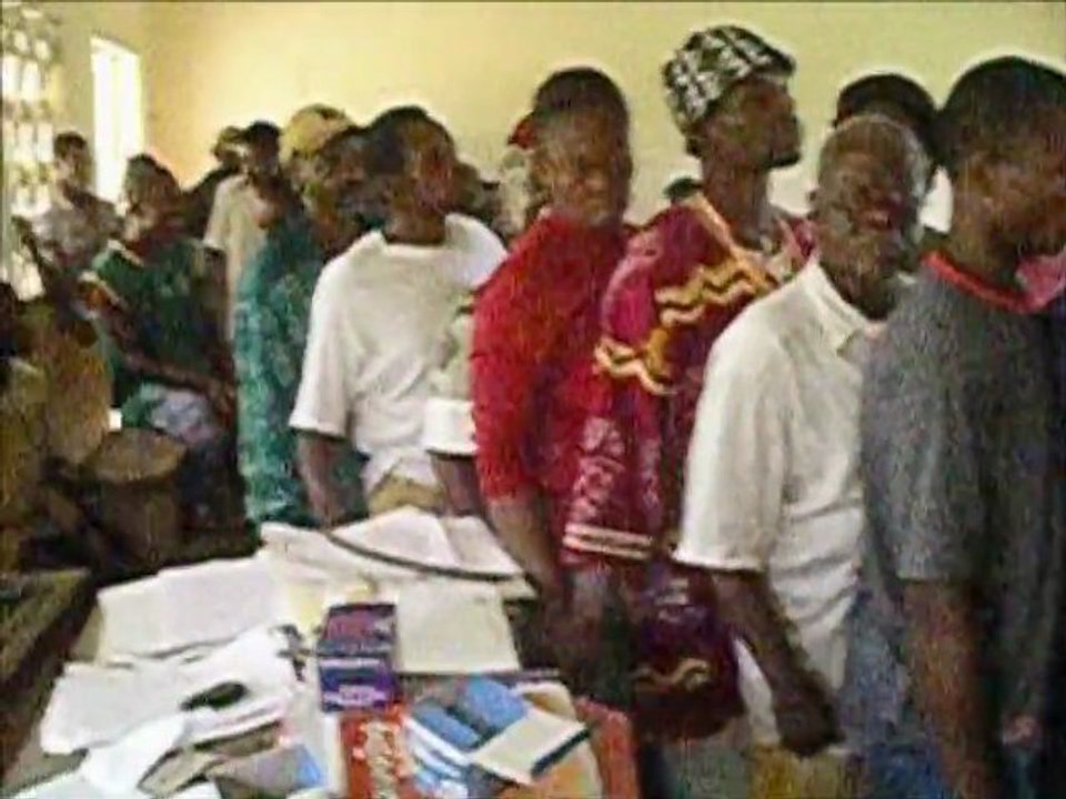 Cameroon, Bakonkoue/Bibodi, Sanaga Valley: Bednet Distributions