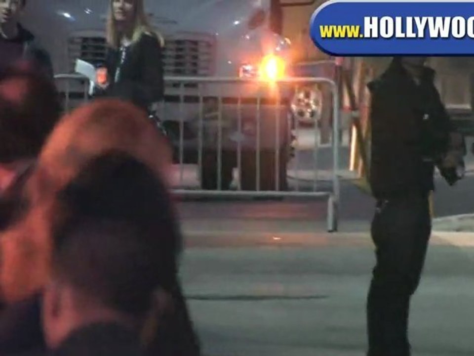 EXCLUSIVE: Dan Aykroyd Gives Thumbs Up at Jimmy Kimmel