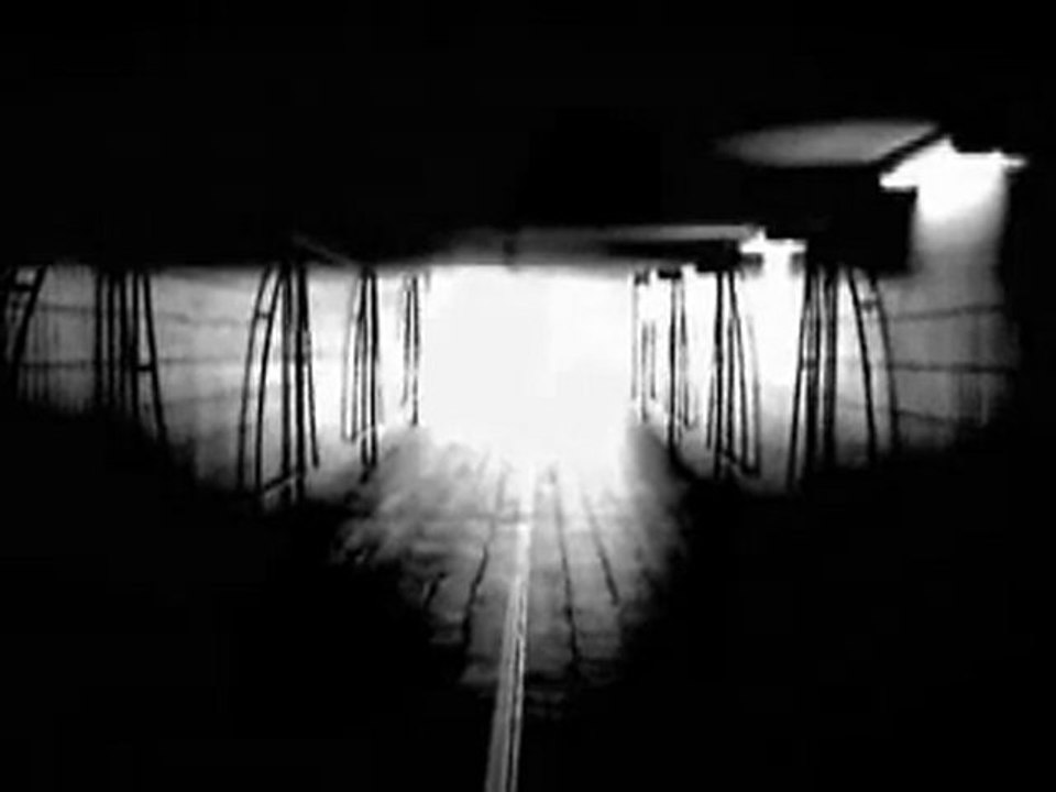 Aslı GÜNGÖR "AŞK HER ŞEYE DEĞER"