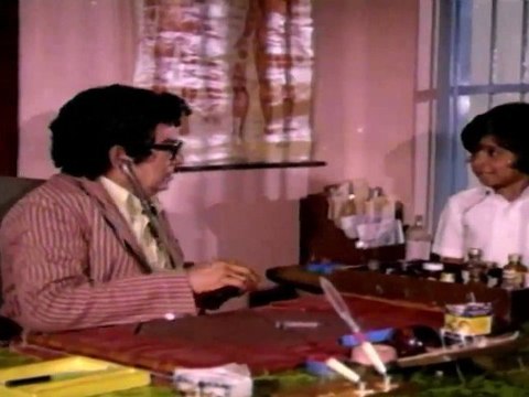 Nindu Noorellu - Allu Rama Lingaiah Comedy With His Son