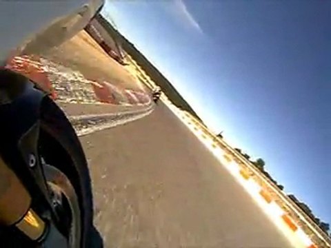 premier tour en daytona 675r a ledenon