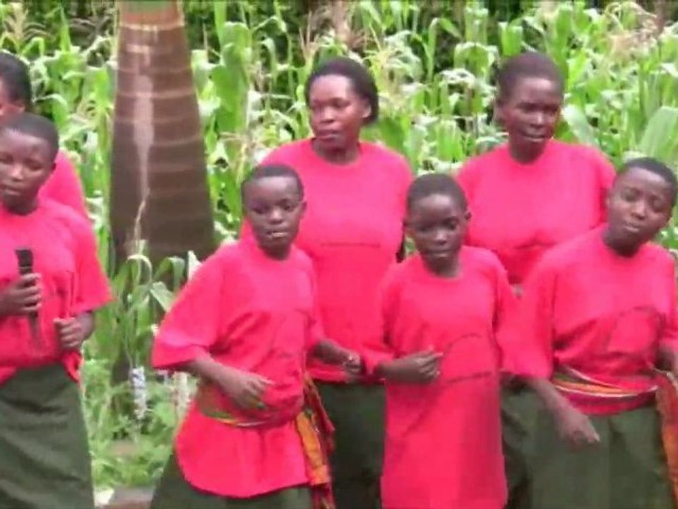 Uganda, Rushooka, Mbarara District: Bednet distribution