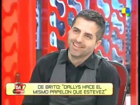 Dallys Ferreira y Angel de Brito enojados