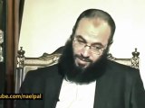 أنظر إلى عزة المسلم .. أنظر كيف رد عليها و أحرجها !