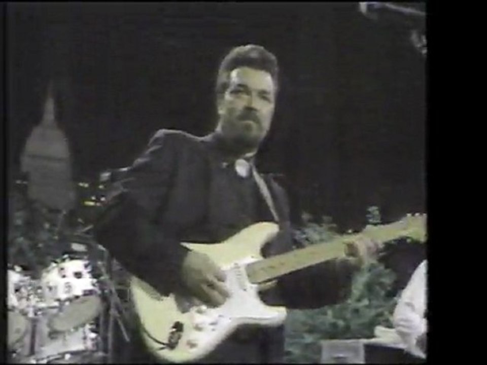 Omar & the Howlers - 04 - Hard Times in the Land of Plenty - 1986