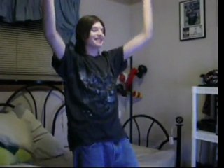 Kid gets Punched in Face after Wii Boxing