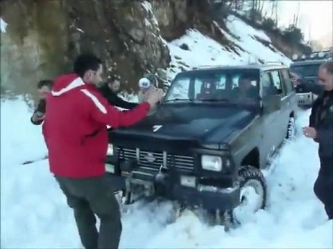 ( VİDEO )-SIRT YAYLASI KARDA OFF-ROAD MACERASI-ŞUBAT-2012-AKÇAABAT-TRBZN-