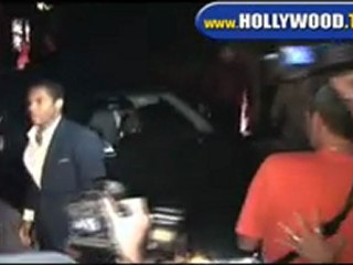 Cameron Diaz Looks on while Leaving Nobu.