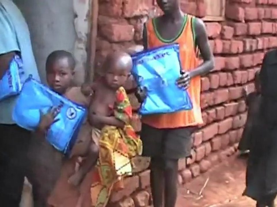 Burundi, Rutana Province: Bednet Distribution