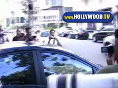 Sarah Michelle Gellar Spotted In Beverly Hills