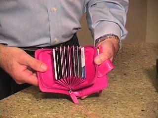WalletBe Women's Leather Billfold Wallet