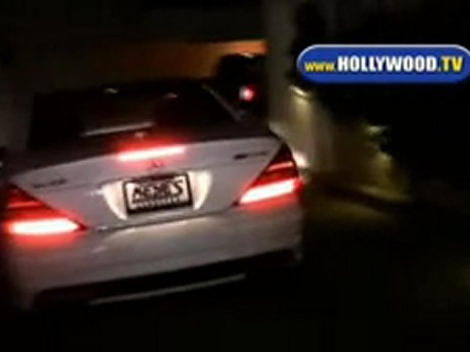 Britney Spears Heads For The Four Seasons Hotel.