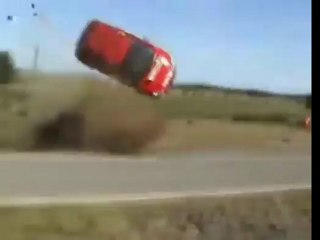 Amazing car crash