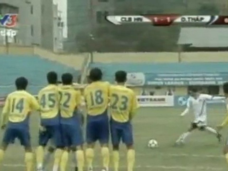 Video vòng 6 Super League:  CLB Hà Nội 2-1 CS.Đồng Tháp, Công Vinh đã ghi bàn