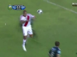 David Trezeguet fait exploser le Monumental !