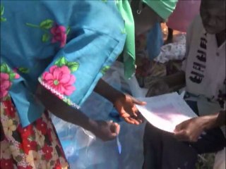 Uganda, West Nile, Maracha-Terego District: Bednet distribution