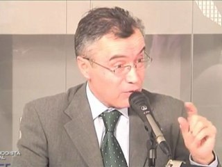 José Ramón Espínola - "Si España sale del euro se desangraría financieramente"