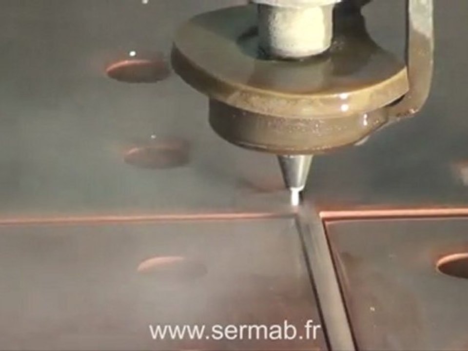 Plaques cuivre découpées par jet d'eau haute pression - Sermab - Dijon Bourgogne