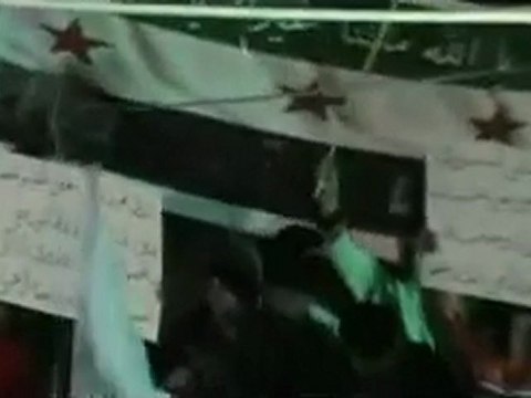 فري برس ريف دمشق دوما من عزاء الشهداء وهتافات رائعة في 18 2 2012