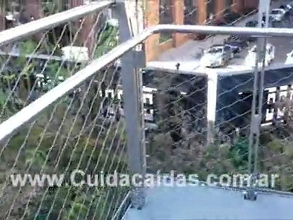 Cuidacaídas en High Line NY - Protección de barandas con red