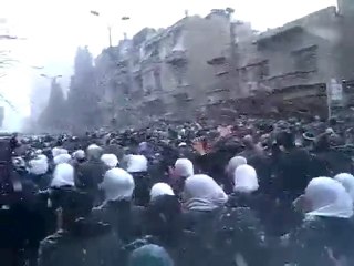 فري برس   دمشق  تشييع شهداء المزة تحت الثلوج 18 2 2012