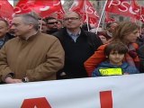 CCOO y UGT movilizan a decenas de miles de personas contra la reforma laboral