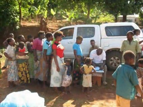 Malawi, Mulanje District, Milonde and Bondo: Bednet distributions