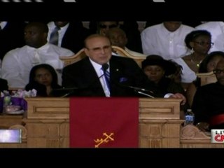 Whitney Houston Funeral - 18.Febr.2012 (7)