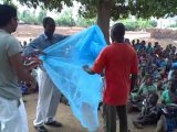 Malawi, Mulanje, Thuchira: Bednet distribution