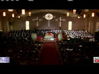 Whitney Houston Funeral - 18.Febr.2012 (8)