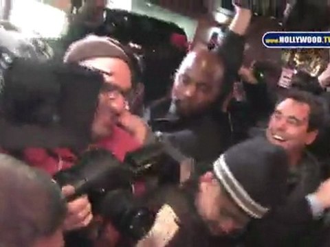 Paris Hilton, Brooke Mueller Spark Pap Pandemonium at Las Palmas