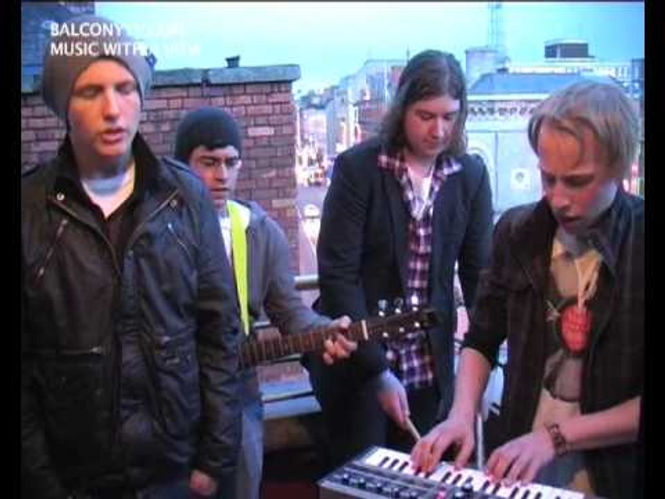 SOCIAL CIRCUIT (BalconyTV)