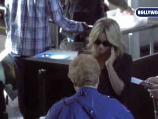 Jane Krakowski Surprised by Ricky Gervais' Comedy