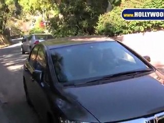 No Comment on Charlie, Brooke Mueller Risks Taco Bell