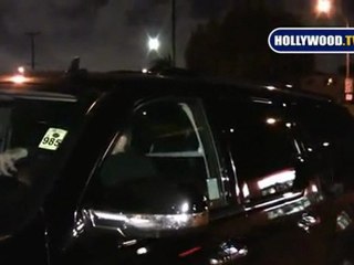 Chris Brown Turns Himself Into LAPD