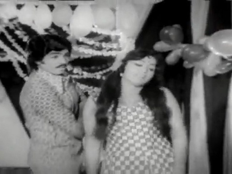 Simha Swapnam - Romantic Song