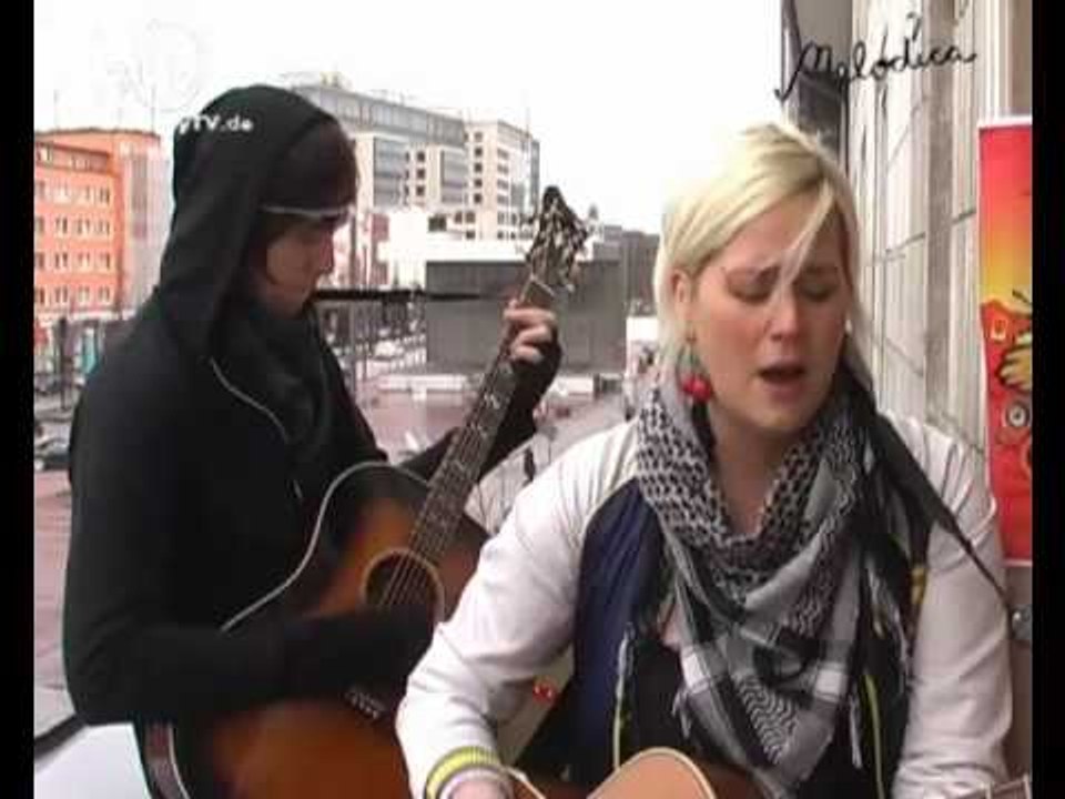 MISS MOUNT (BalconyTV)