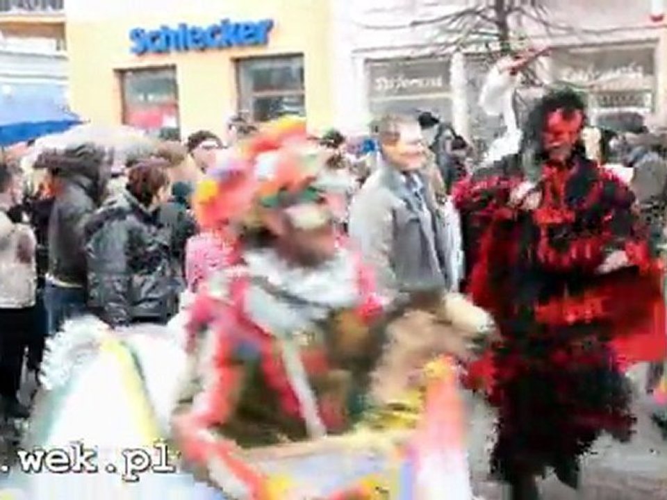 www.wek.pl: XXIII korowód grup zapustnych przeszedł przez Włocławek - 19.02.2012