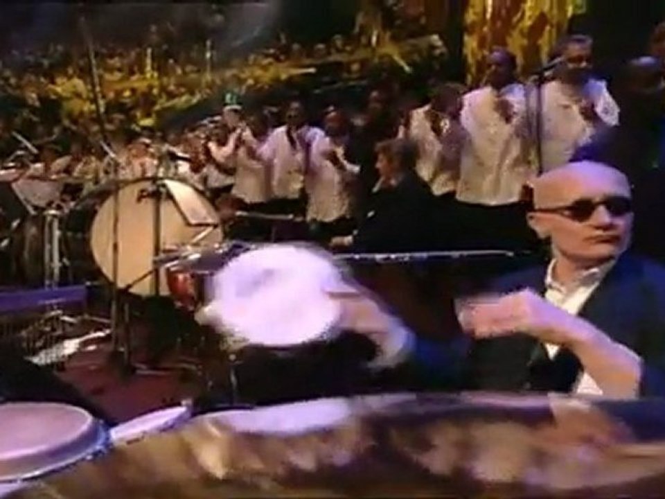 Mark Knopfler (Clapton, Sting, Collins)  - Money for Nothing [Music for Montserrat ~ HD] (1)