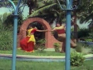 Chetaparu Chinnodu Ammo (Bottu Katuka)