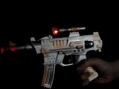 toyloco.co.uk 14218B Battery Operated Light Gun