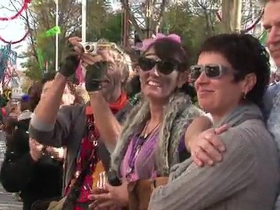 Karneval mit "Merkozy": Portugal lacht die Krise weg